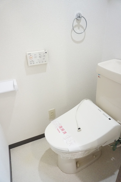 トイレ　洗浄便座です☆※同タイプ参考写真