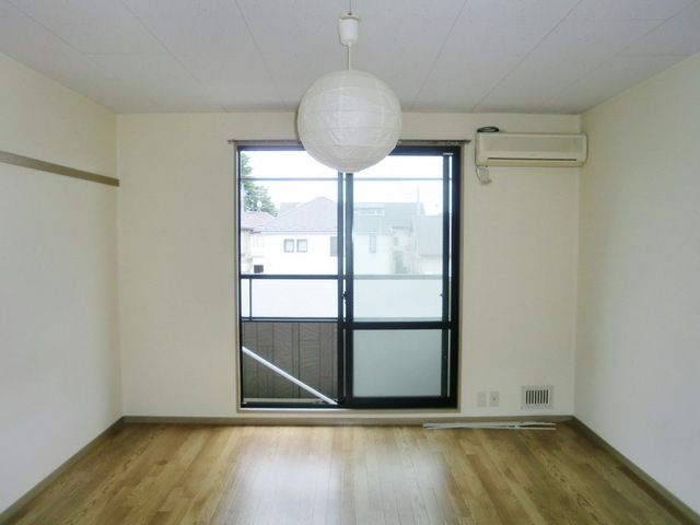 居室・リビング　★南向きで明るいお部屋です★