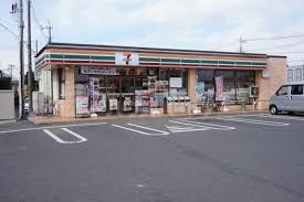 コンビニ　セブンイレブン新柏4丁目店（コンビニ）まで560m