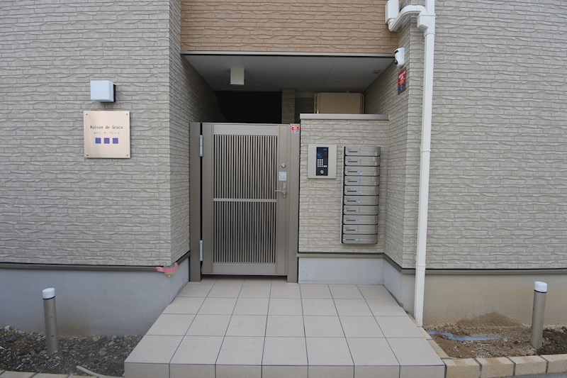 エントランス　エントランスはオートロック