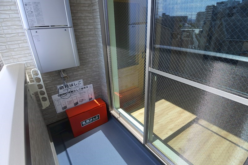 バルコニー　ベランダで気持ちよく洗濯物を乾かしましょう