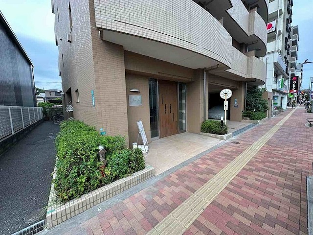 エントランス　エントランス
