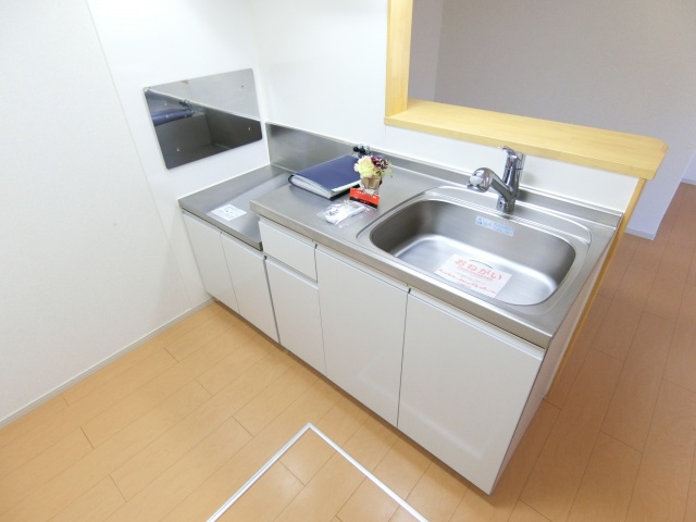 キッチン　二口コンロ置けます