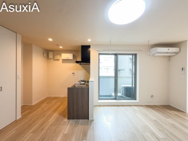 居室・リビング　別部屋写真です。