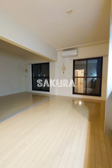 居室・リビング　開放感のあるゆったりとしたお部屋です♪