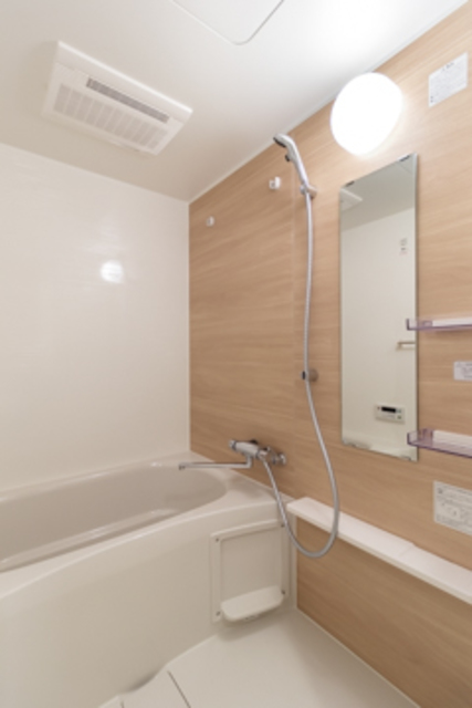 バス・シャワールーム　※写真は同タイプ住戸です。