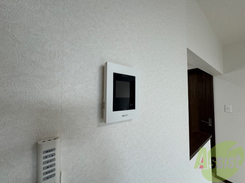 セキュリティ　ＴＶモニター付インターホンです。来客者の顔が見えるので安心！