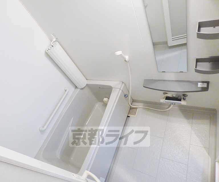 バス・シャワールーム　清潔感があります