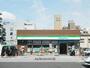 コンビニ　ファミリーマート（コンビニ）まで241m