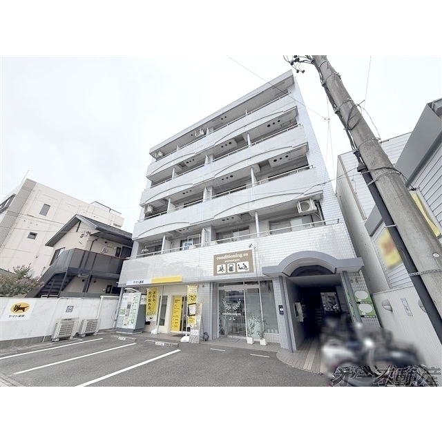 エントランス　外観