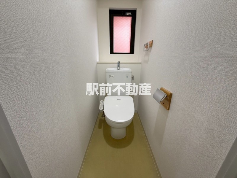 トイレ　写真は同タイプ別部屋