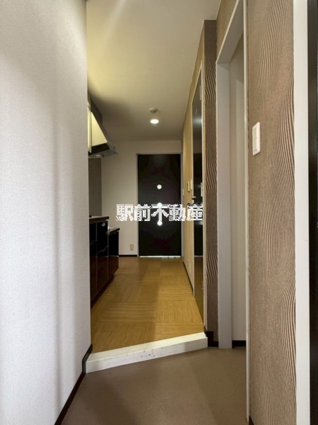 玄関　写真は同タイプ別部屋