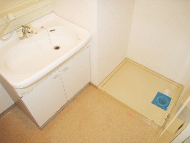 その他　同物件別号室の写真です。