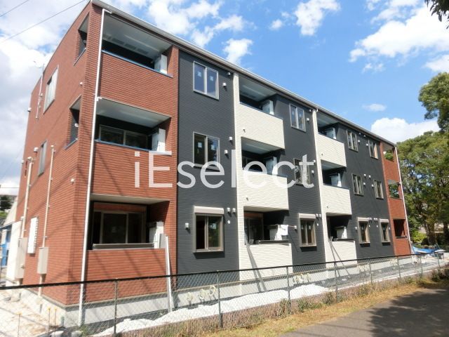 建物外観　２０１６年９月竣工