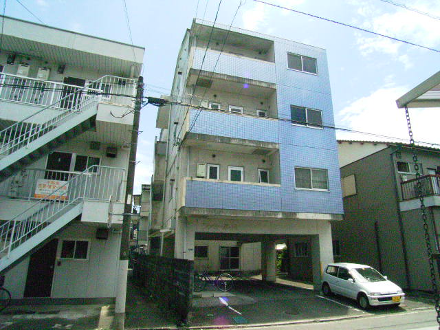 建物外観　現況を優先します。（撮影時期：2009年7月）