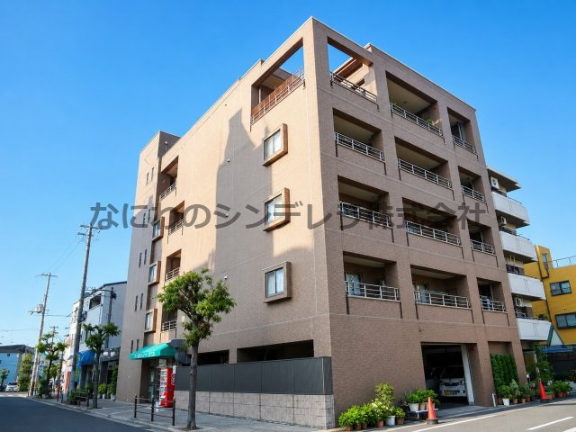 建物外観　外観は落ち着いています