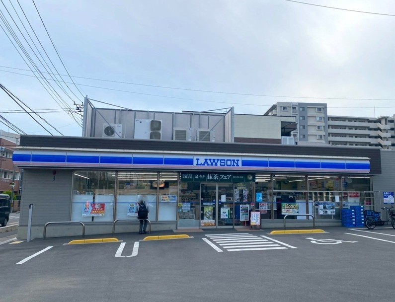 コンビニ　ローソンさいたま大成町四丁目店（コンビニ）まで604m