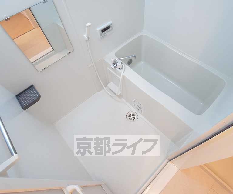 バス・シャワールーム　広々としたお部屋です