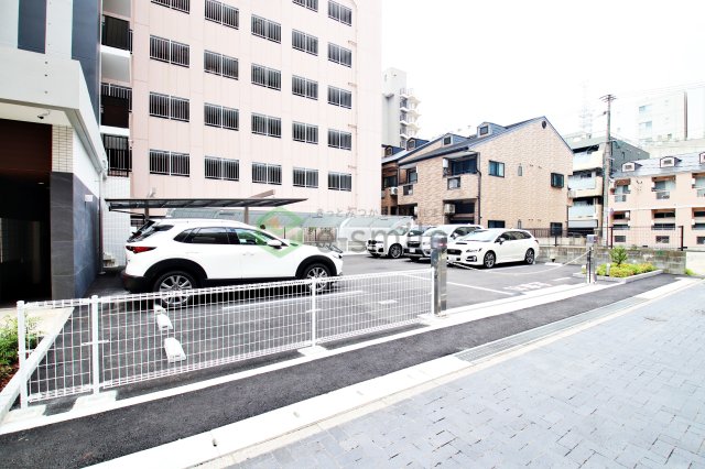 駐車場　駐車スペースもあります