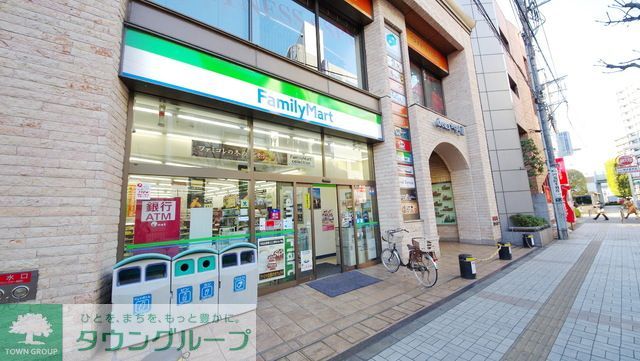 コンビニ　ファミリーマート志木駅東口店（コンビニ）まで180m