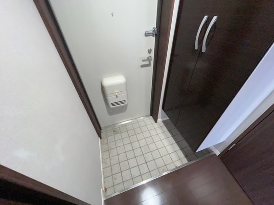 玄関　※別部屋の写真です