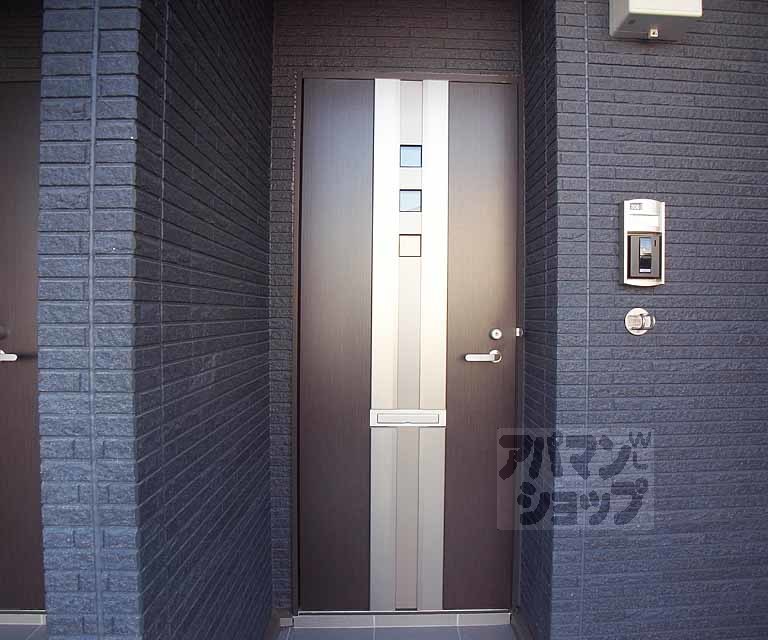 玄関　玄関ドアです。