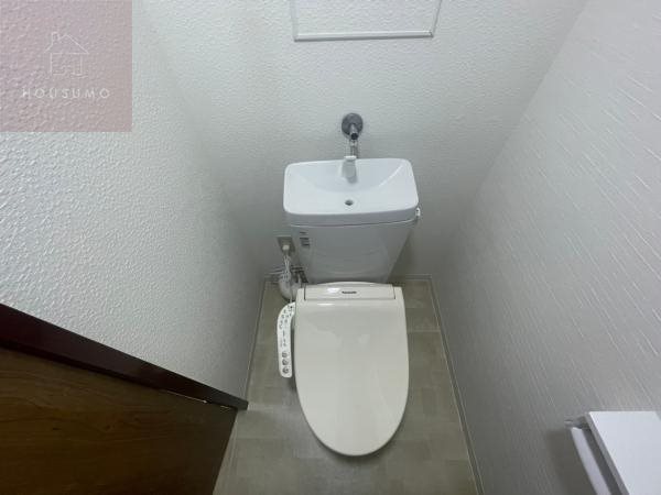 トイレ　清潔感のあるトイレです
