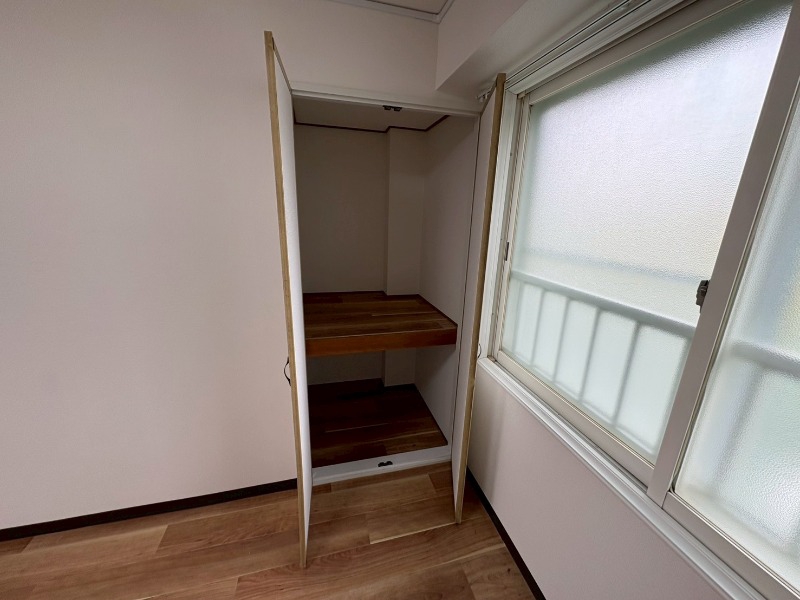 収納　寝室の収納です。部屋がすっきり片付きます。