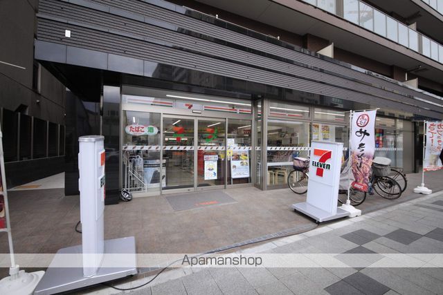 コンビニ　セブンイレブン（コンビニ）まで756m
