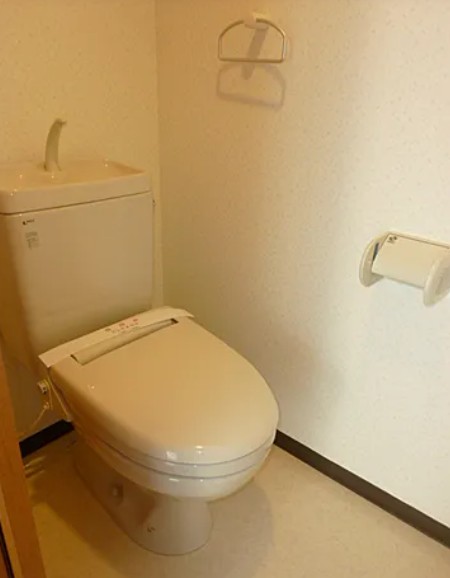 トイレ　※別部屋参照画像