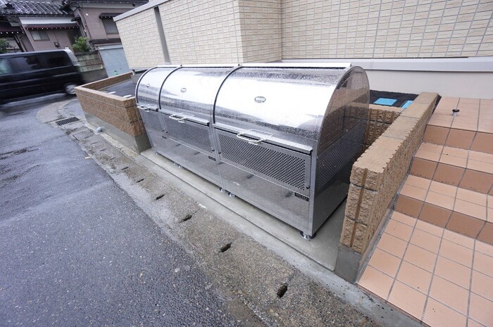 その他共有部分　敷地内ゴミステーションあります！