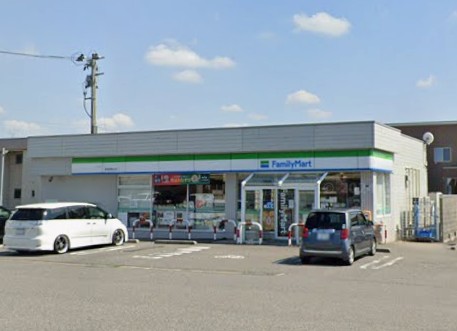 コンビニ　ファミリーマート 新潟中野山店（コンビニ）まで1036m