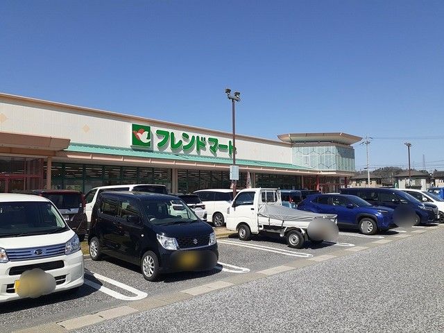 スーパー　フレンドマート地蔵店様（スーパー）まで800m