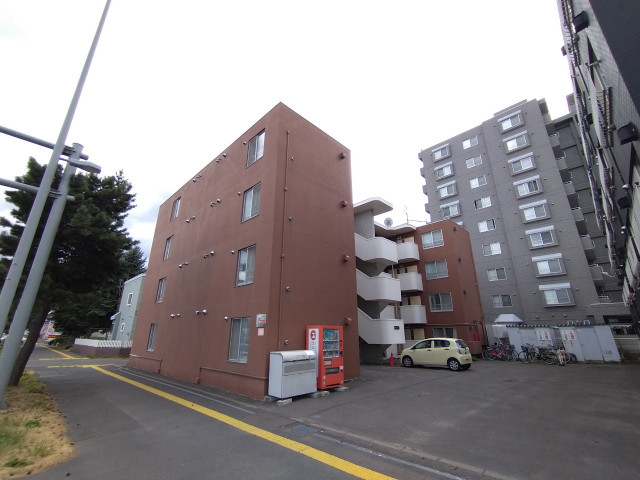 建物外観　札幌市北区北３７条西「麻生Ｓ・Ｋ」