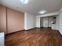 居室・リビング　広くてキレイなお部屋が広がっていて、充実した生活が送れそう。