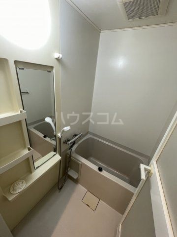 メゾンソレアードの風呂写真