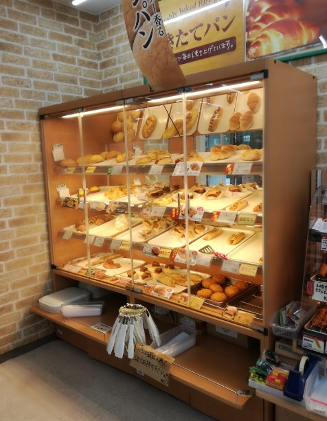コンビニ　デイリーヤマザキ 横浜北幸店（コンビニ）まで267m