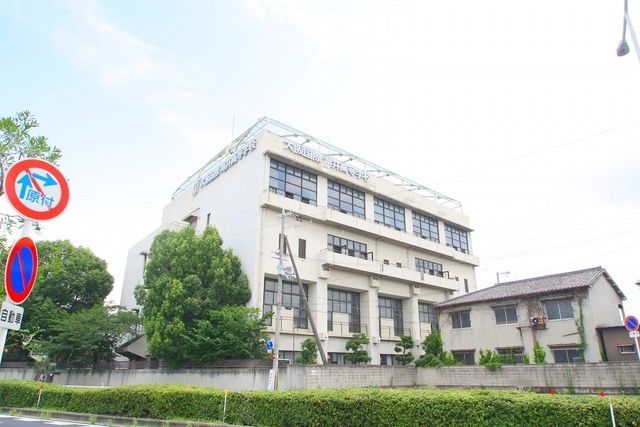 高校・高専　私立大阪国際滝井高校（高校・高専）まで641m