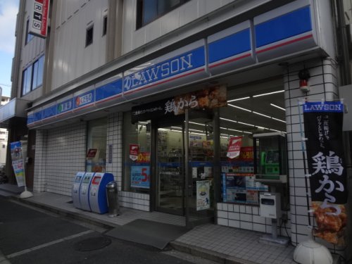 コンビニ　ローソン 吹田垂水三丁目（コンビニ）まで56m