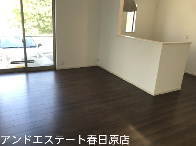 居室・リビング　駐車場２台無料