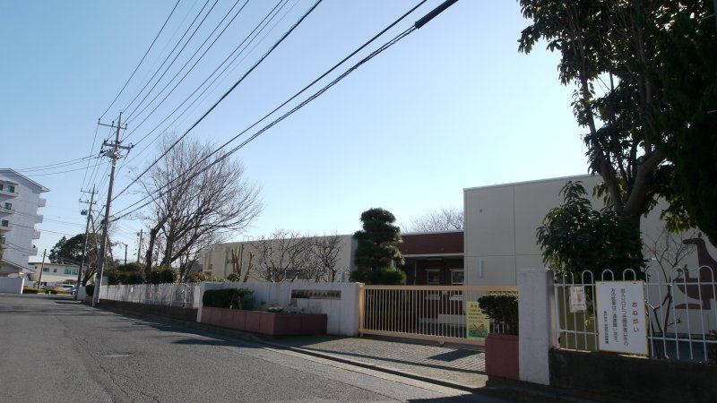 幼稚園・保育園　吉田ヶ丘幼稚園（幼稚園・保育園）まで280m
