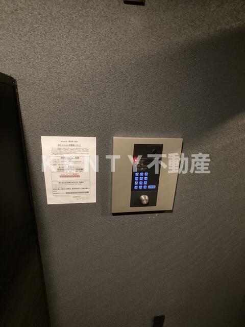エントランス　ゆとりのあるエントランスです