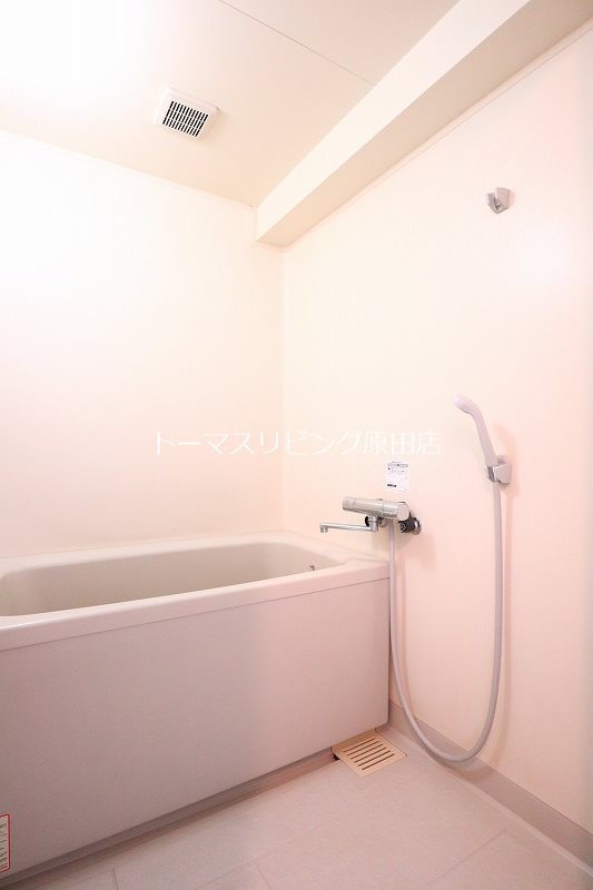 バス・シャワールーム　同型参考写真