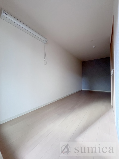 その他部屋・スペース　アクセントクロスがオシャレを演出♪