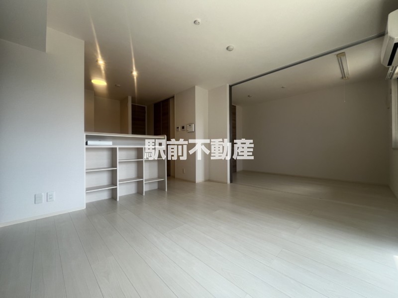 D-roomパークサイド吉塚の居間写真