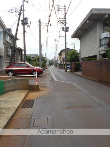 その他　前面道路（その他）まで0m