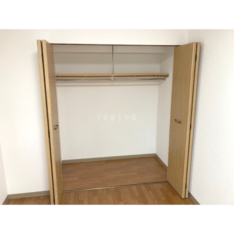 収納　収納が大きく、たくさんものが入ります。