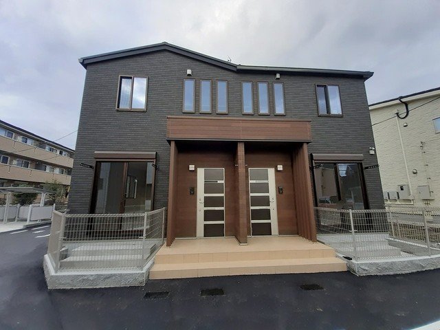 建物外観　落ち着いた雰囲気の外観です