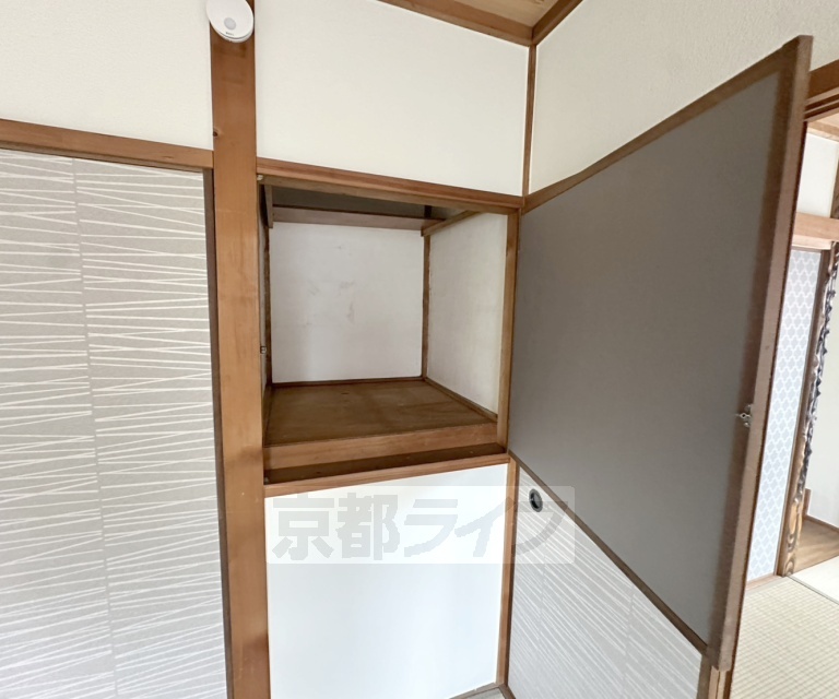外山街道町貸家の内装写真
