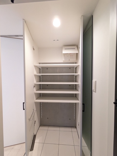 玄関　◆クリーニング前のお写真です◆